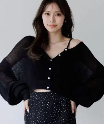 최종 가격 인하 SENEE 크롭 시어 가디건 블랙 세니