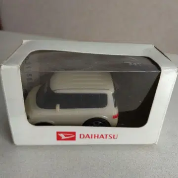 DAIHATSU Tanto 미니카 베이지