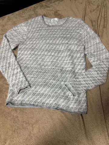 토네이도 마트 샤기 니트