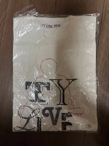 TY Live 2014 화이트 T셔츠 S사이즈 요시다 타쿠로