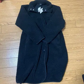 유니클로 여성용 보아 플리스 스탠드 카라 코트 s 사이즈