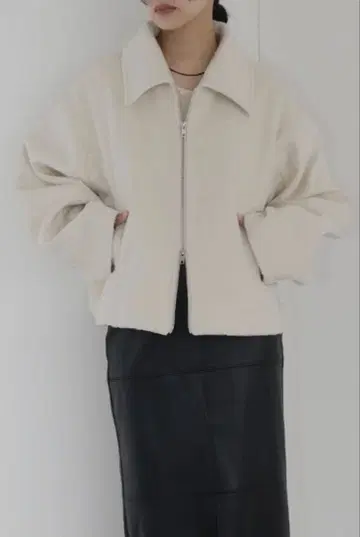 페이크 비버 숏 기장 W 지퍼 블루종