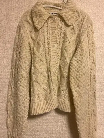 티나:조준 아이보리 케이블 니트 스웨터 가디건