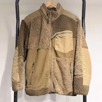 UNIQLO ENGINEERED GARMENTS 보아 자켓 베이지 M