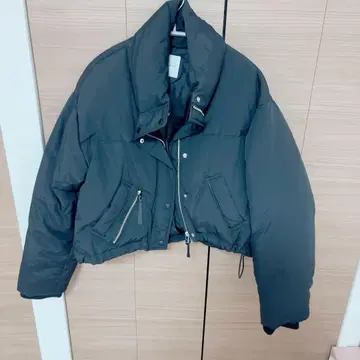 REDYAZEL 블랙 다운 자켓 숏