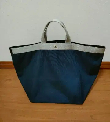 에르베샤 펠리에 토트백 새상품급