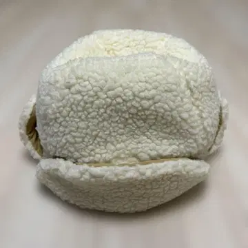 플리스 귀도리 니트 모자 화이트