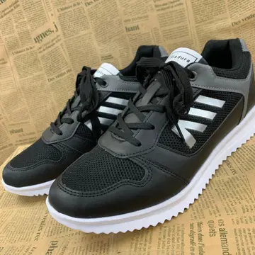 새상품 남성용 26.0cm 경량 레트로 러닝 스니커즈 블랙 2277