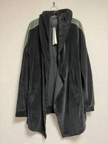 미사용 새상품 후드 부착 가디건 KMRii 케리