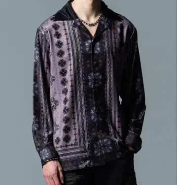 미사용 새상품 페르시아 디자인 셔츠 긴팔 셔츠 glamb 그램