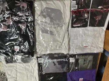 초유명 가수 ReoNa 씨의 긴팔 티셔츠 전부 새상품!!