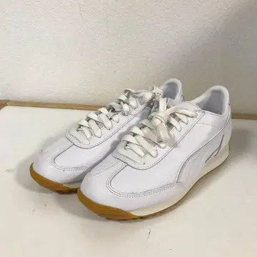 새상품 택 포함 푸마 남성용 스니커즈