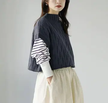미즈이로 인드 패턴 니트 숏 베스트 그레이