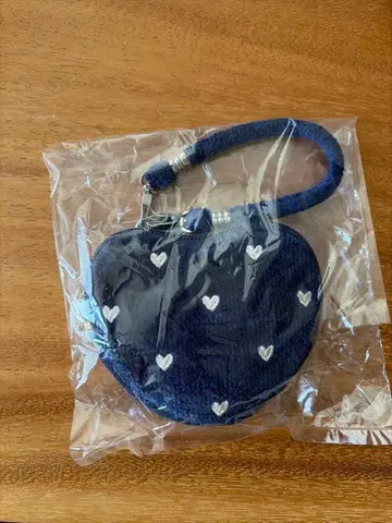 [ 새상품 ] 러브리 페이러 러브리하트 하트형 파우치 네이비