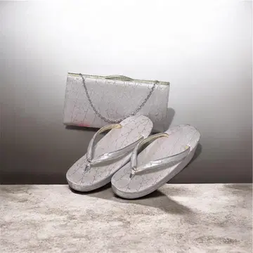 실버 꽃무늬 일본 의류용 가방과 나막신 세트