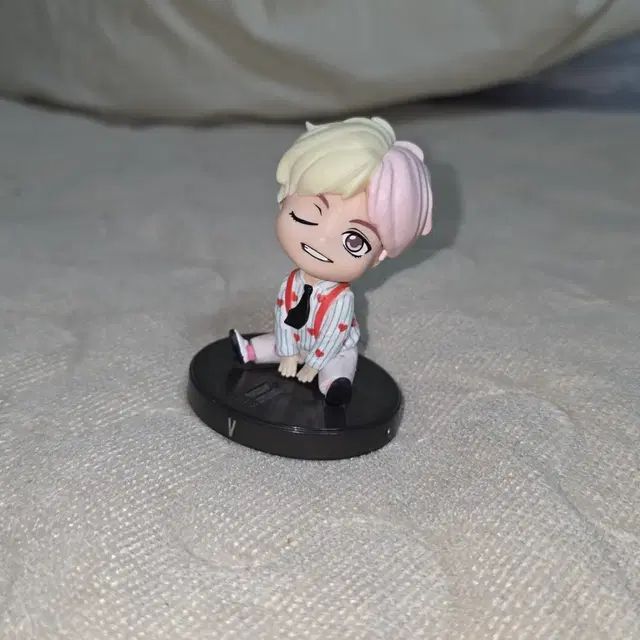 BTS 방탄 방탄소년단 타이니탄 뷔 피규어