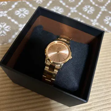 다니엘 웰링턴 아날로그 시계