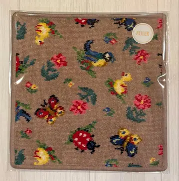 새상품 미사용 페이러 하이디 손수건 베이지