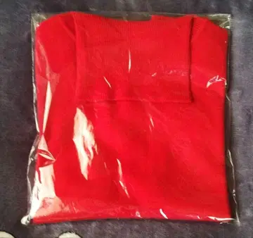 미사용 새상품 캐시미어 100% 빨간색 터틀넥 반팔 니트