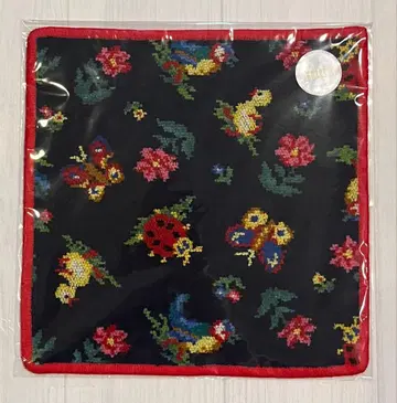 새상품 미사용 페이러 하이디 손수건 네이비 x 레드