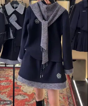 새상품 여성용 속기모 네이비 맨투맨 스커트 셋업