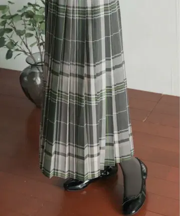 어반 리서치 도어스 컬러 체크 플리츠 스커트