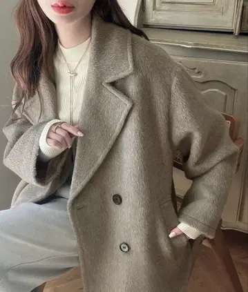 메일 오버 사이즈 샤기 미들 코트