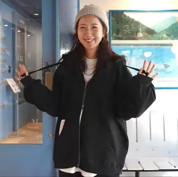 니코앤드 - [be with M] 미사요 하기 후드티 블랙