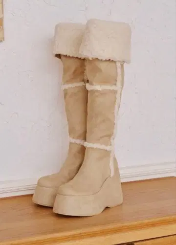 다리치 페이크 무스탕 니하이 부츠 rady 리젝시 립