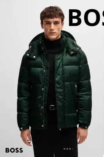새상품급 정가 11만 HUGO BOSS 다운 자켓 그린 마이크로모노그램