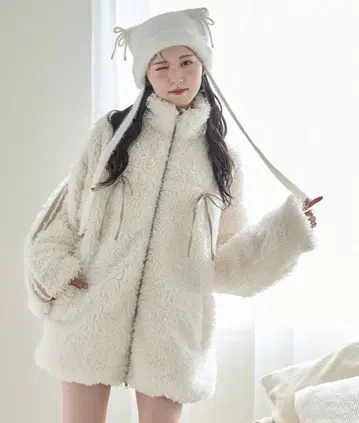 NICE CLAUP 사이드 라인 리본 보아 블루종