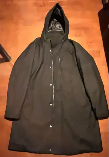 유니클로 하이브리드 다운 코드 블랙