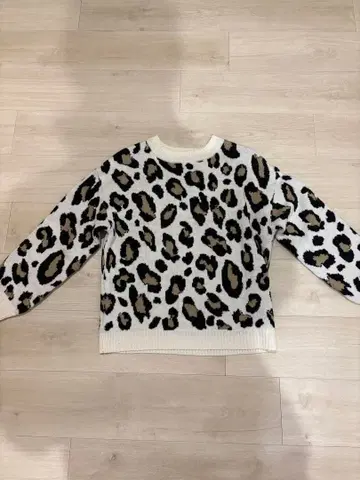 레오파드 무늬 레오파드 무늬 긴팔 스웨터 F