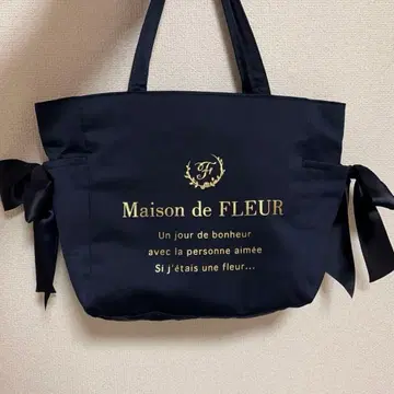 메종 드 플뢰르 토트백 네이비 이케부쿠로 한정판 이타백