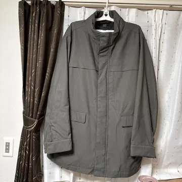 그레이 안감 부착 코트