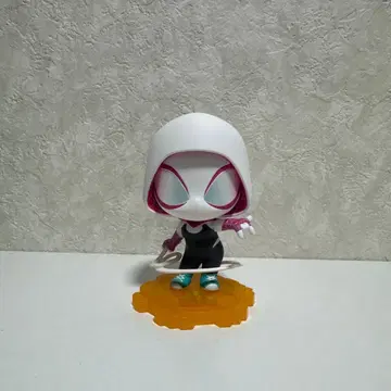 스파이더그웬 피규어