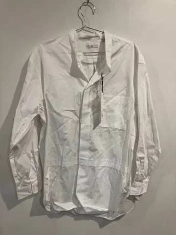 택 포함 미사용 새상품 +J 화이트 M 사이즈 긴팔 셔츠