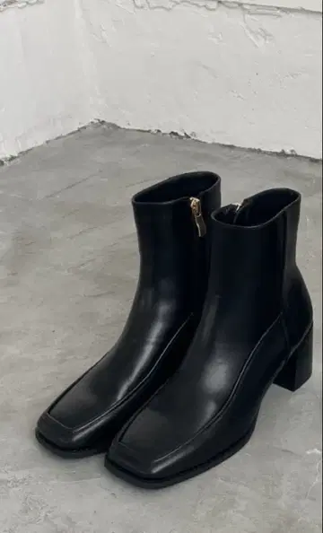 투 스퀘어 부츠 오리엔탈 트래픽