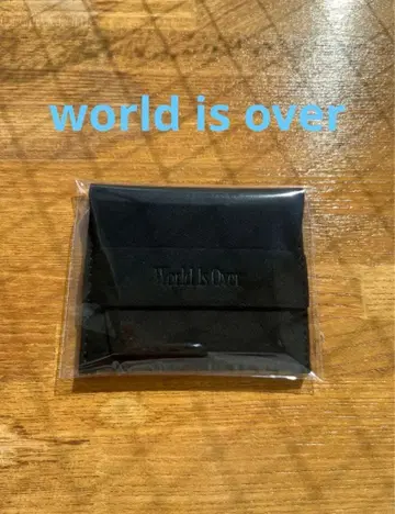 world is over 액세서리 케이스