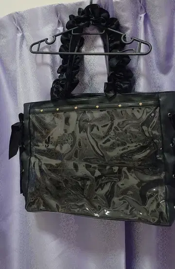 자카마트 A3 핸들 프릴 데코 토트백 블랙 이타백