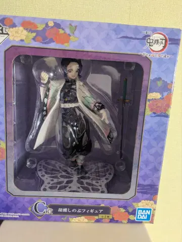 귀멸의 칼날 코쵸우 시노부 피규어