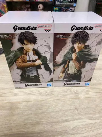 진격의 거인 리바이 엘렌 피규어 2체 세트