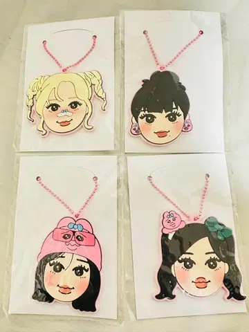 K-POP 캐릭터 키링 4개 세트