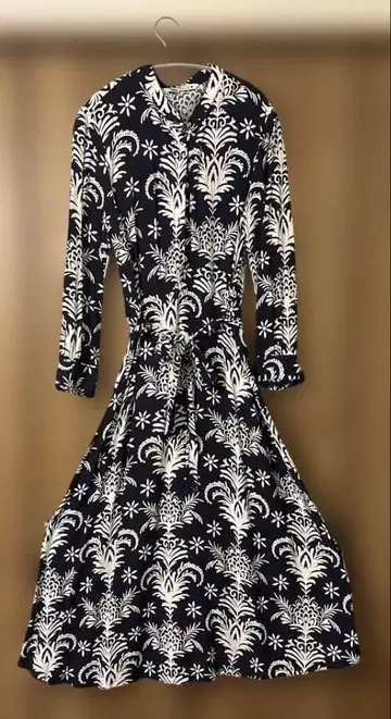 ZARA 긴팔 롱 원피스