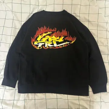 GriGri 맨투맨 블랙 파이어 로고