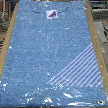 023 노기자카46 스트라이프 디자인 T셔츠 XL 사이즈