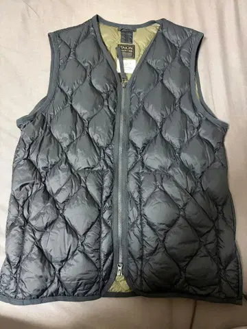 TAION 밀리터리 V넥 L 다운 베스트 퀼팅 베스트 수납 봉투 포함