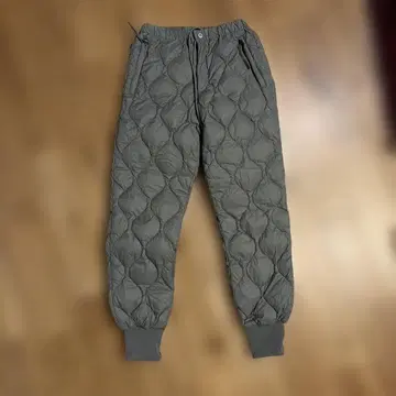 TAION 세이지 그린 다운 팬츠