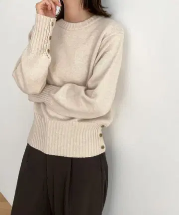 CANAL JEAN El mar 새상품 사이드 버튼 크루넥 니트