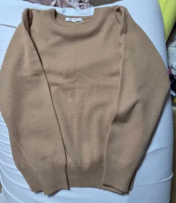 킨츠 캐시미어 100% 카멜? 베이지? 긴팔 스웨터 M